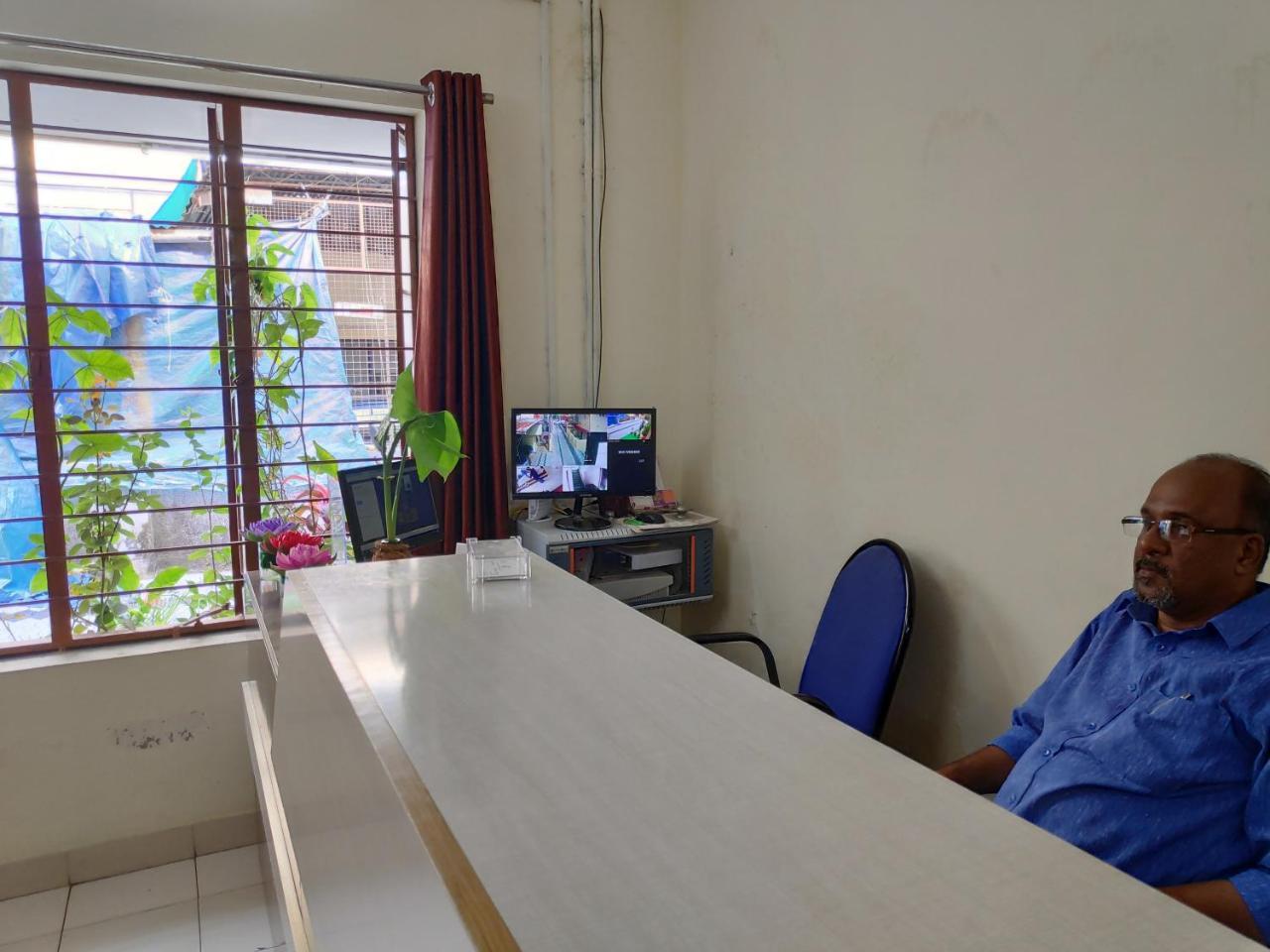 Hotel Silver Space Ernakulam Eksteriør billede