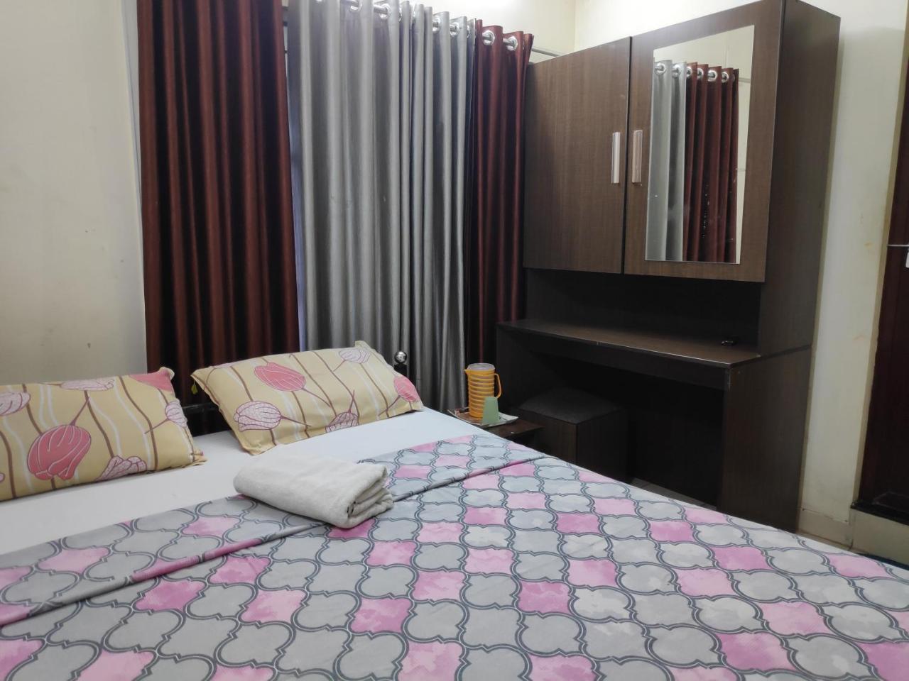 Hotel Silver Space Ernakulam Eksteriør billede