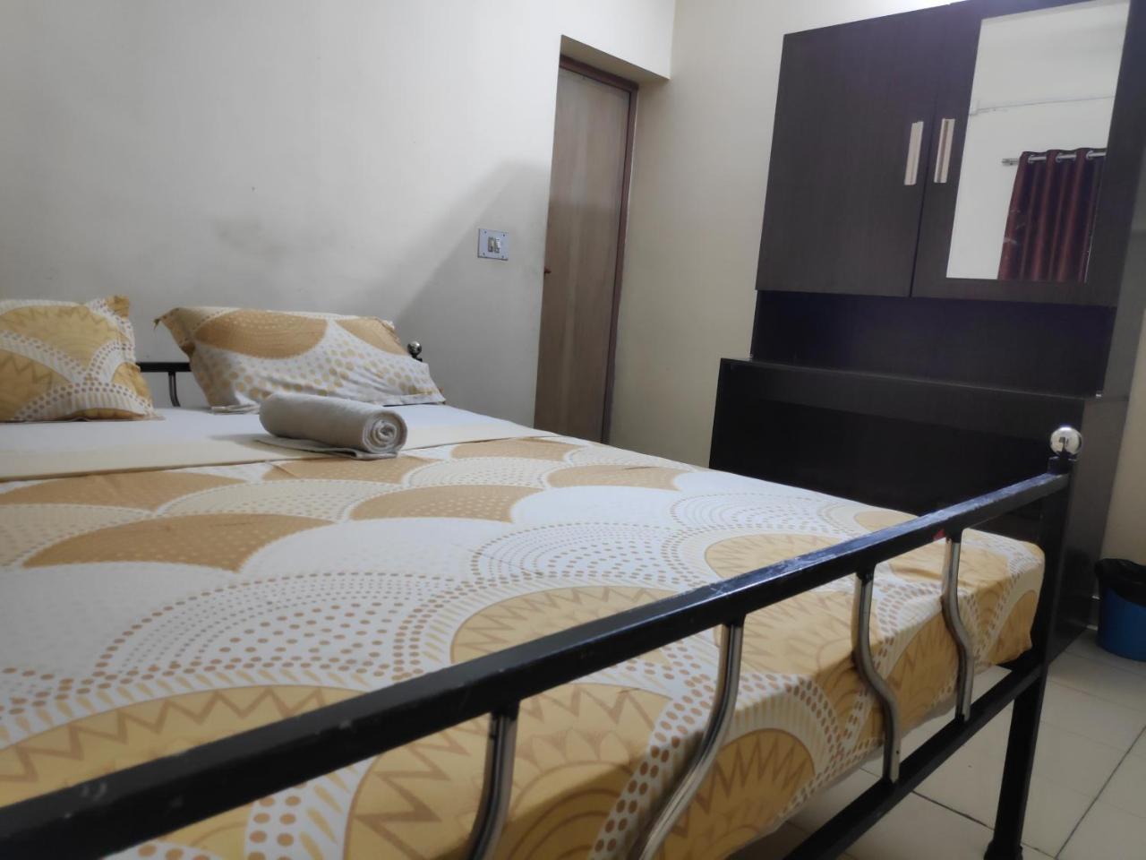 Hotel Silver Space Ernakulam Eksteriør billede